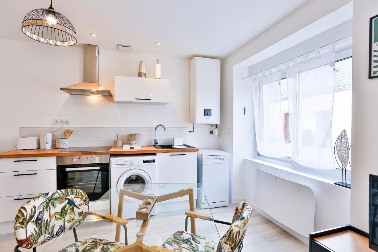 Little Jungle - T2 Avec Parking Apartment Vierzon Exterior foto
